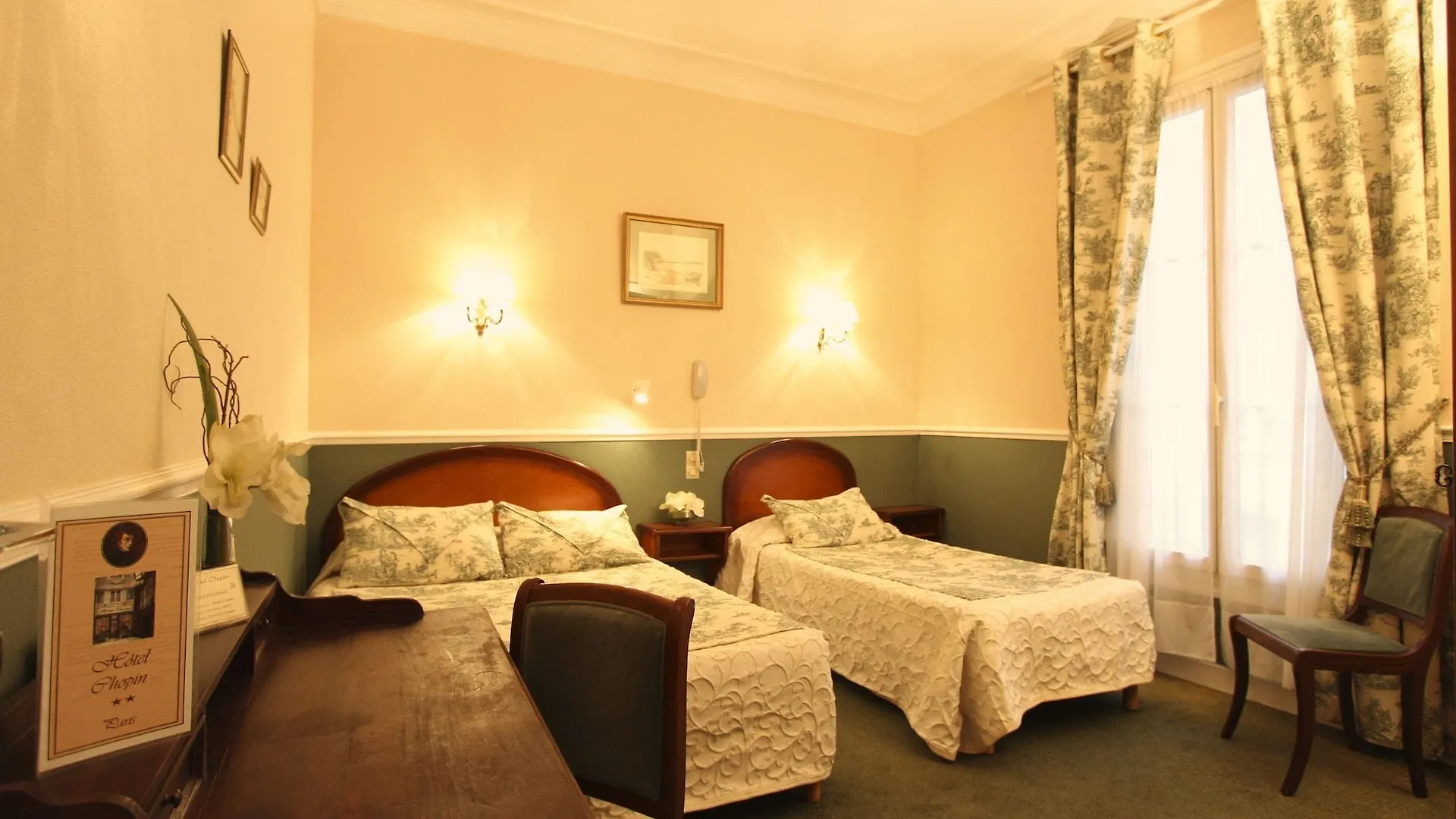 Hotel Chopin 2*