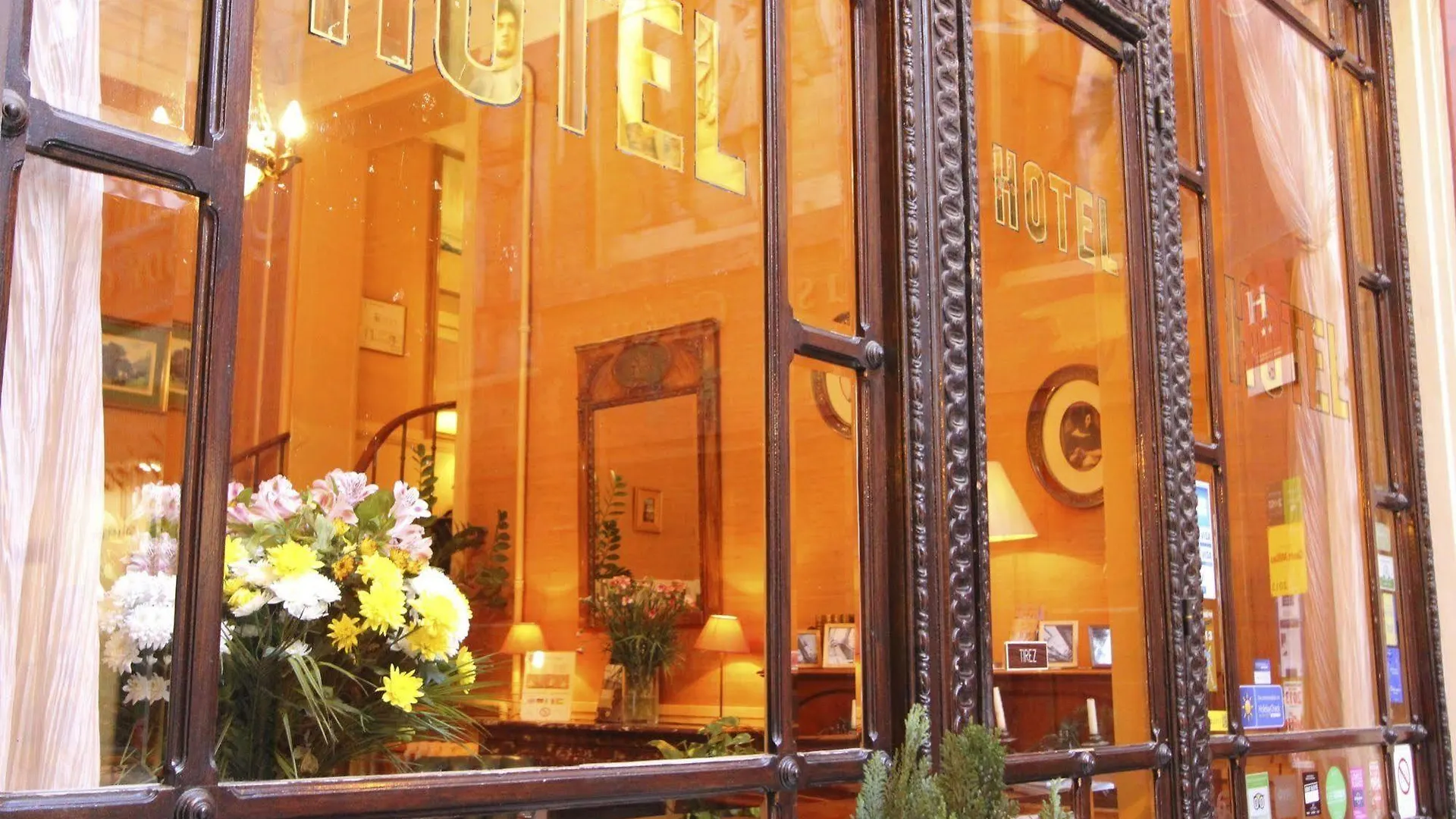 Hotel Chopin 2*